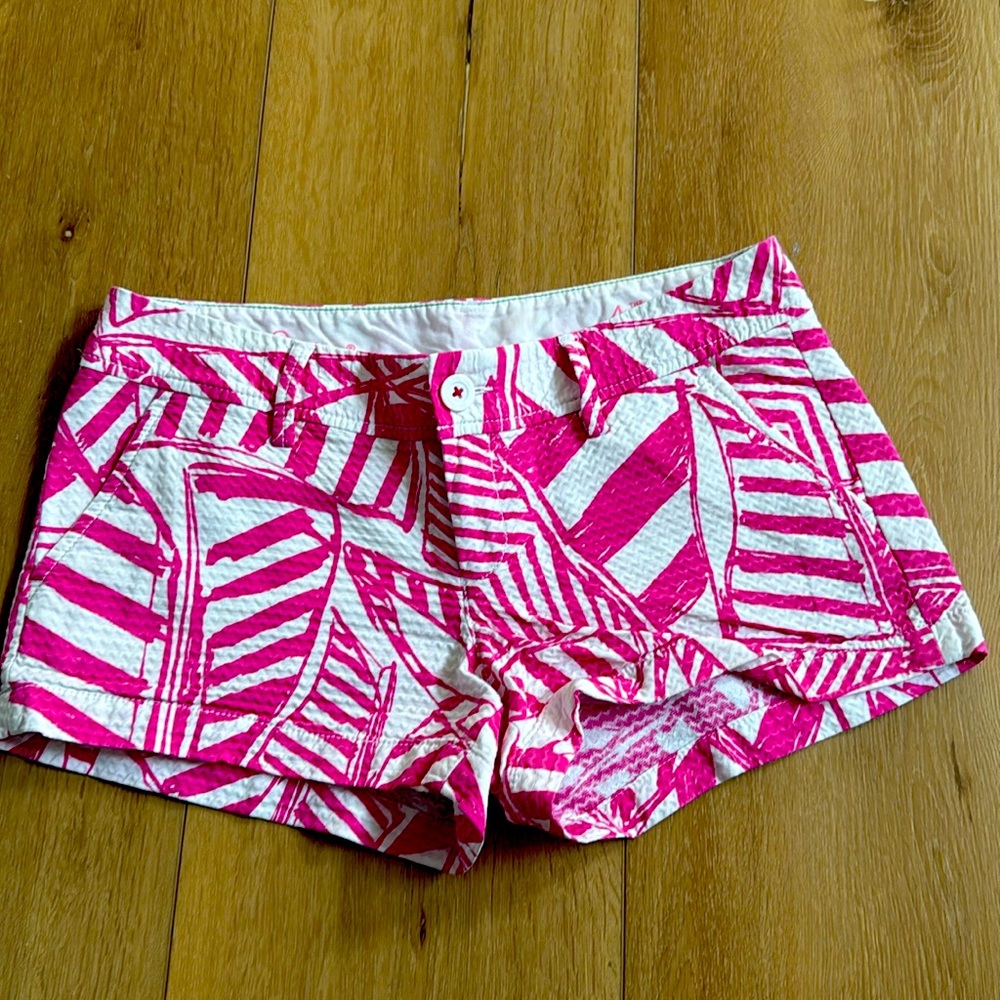 Lilly Pulitzer - Walsh Shorts - size 4